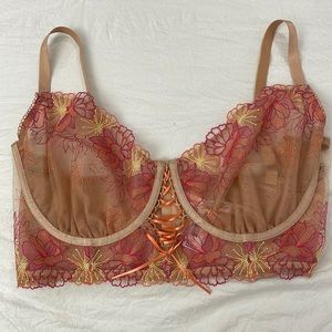 Torrid curve new with tags bra size 3